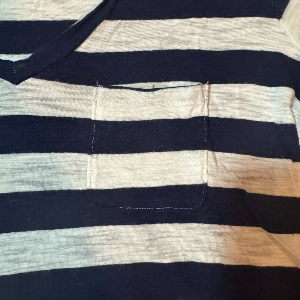 Aerie Navy & White Striped V-Neck Pocket Tee Size Medium - Picture 4 of 5